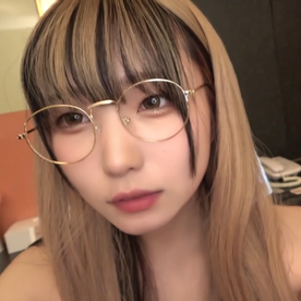 FC2-PPV-4881120 ※4/25まで70％off【初中出し】派手な見た目で経験人数2人、1年ぶりのSEX。ナンパしてホテルイン、イラマと中出しハメ撮り。