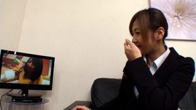 FC2-PPV-4881569 A084G03 美人奥様をナンパしてAV鑑賞をしてもらいました！欲求不満を募らせている若妻さんと乱交SEX！